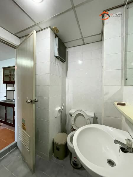 First Tower, Bangkok, 154 Sukhumvit Road, Khlongtoei Nua, Watthana, Bangkok, 1 Bedroom, 31 sqm, Condo For Sale, by การุณ ชมภูบุตร, 500156209 - DDproperty.com