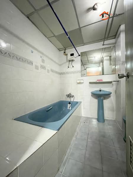 First Tower, Bangkok, 154 Sukhumvit Road, Khlongtoei Nua, Watthana, Bangkok, 1 Bedroom, 31 sqm, Condo For Sale, by การุณ ชมภูบุตร, 500156214 - DDproperty.com