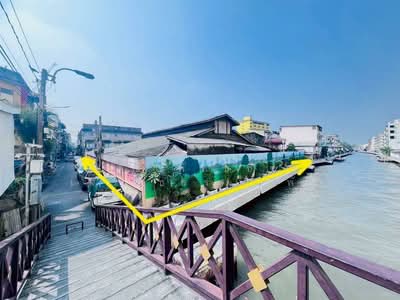 ขาย - ที่ดิน + สิ่งปลูกสร้าง 3 ชั้น 939 ตร.ว. ถนนจักรพรรดิพงษ์ ตรอกโรงเลี้ยงเด็ก, กรุงเทพ