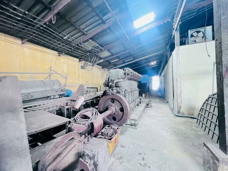 ที่ดิน + สิ่งปลูกสร้าง 3 ชั้น 939 ตร.ว. ถนนจักรพรรดิพงษ์ ตรอกโรงเลี้ยงเด็ก, Bangkok, Wat Thep Sirin, Pom Prap Sattru Phai, Bangkok, , 3,756 sqm, Land For Sale, by คุณ พัทธ์ธีรา เจริญธรรม (พัท), 500156219 - DDproperty.com