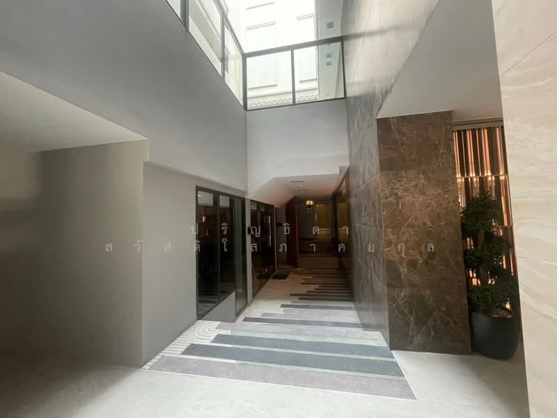 Runesu Thonglor 5, Bangkok, 82 Padi Madi Alley, Khlong Tan Nua, Watthana, Bangkok, 1 Bedroom, 38 sqm, Condo For Sale, by Parinthida Sawuddisopakaykul, 500156230 - DDproperty.com