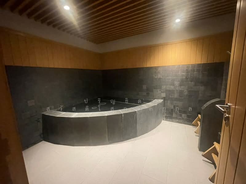 Runesu Thonglor 5, Bangkok, 82 Padi Madi Alley, Khlong Tan Nua, Watthana, Bangkok, 1 Bedroom, 38 sqm, Condo For Sale, by Parinthida Sawuddisopakaykul, 500156230 - DDproperty.com