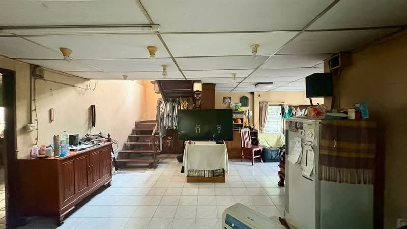 ที่ดิน +บ้าน 2 ชั้น 63 ตร.ว. ที่ดิน +บ้าน ซอยโชคชัย4 ซ.48 ถนนโชคชัย4, กรุงเทพ, ลาดพร้าว, ลาดพร้าว, กรุงเทพ, 250 ตร.ม., บ้านเดี่ยว ขาย, โดย คุณ กิริยา วรรณารักษ์ (แอฟ), 500156274 - DDproperty.com