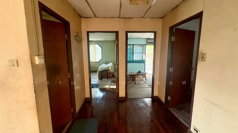 ที่ดิน +บ้าน 2 ชั้น 63 ตร.ว. ที่ดิน +บ้าน ซอยโชคชัย4 ซ.48 ถนนโชคชัย4, กรุงเทพ, ลาดพร้าว, ลาดพร้าว, กรุงเทพ, 250 ตร.ม., บ้านเดี่ยว ขาย, โดย คุณ กิริยา วรรณารักษ์ (แอฟ), 500156274 - DDproperty.com