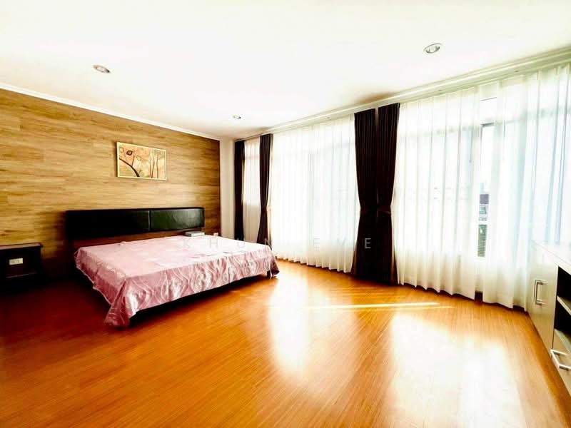 For rent Townhome Biztown Srinakarin company registration allowed ( SPSEVE1725 ), Bangkok, ศรีนครินทร์46/1, Nong Bon, Prawet, Bangkok, 4 Bedrooms, 250 sqm, Townhouse For Rent, by Khun Eve, 500156308 - DDproperty.com