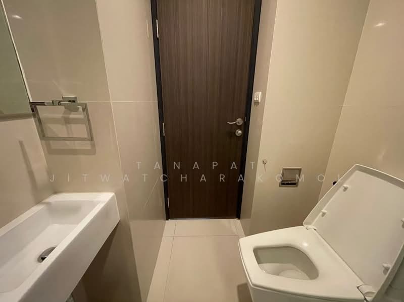 Rhythm Sukhumvit 44/1, Bangkok, Sukhumvit Road, Phra Kanong, Khlong Toei, Bangkok, 1 Bedroom, 35 sqm, Condo For Rent, by Tanapat Jitwatcharakomol, 500156336 - DDproperty.com