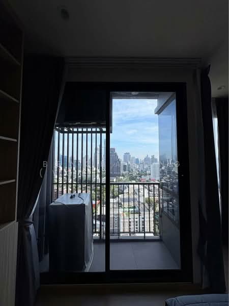 Maru Ekkamai 2, Bangkok, 70-5 Sukhumvit 63 Road, Phra Kanong Nua, Watthana, Bangkok, 1 Bedroom, 30 sqm, Condo For Rent, by Bencharong (Yok) Treerat-a-na-wat, 500156350 - DDproperty.com