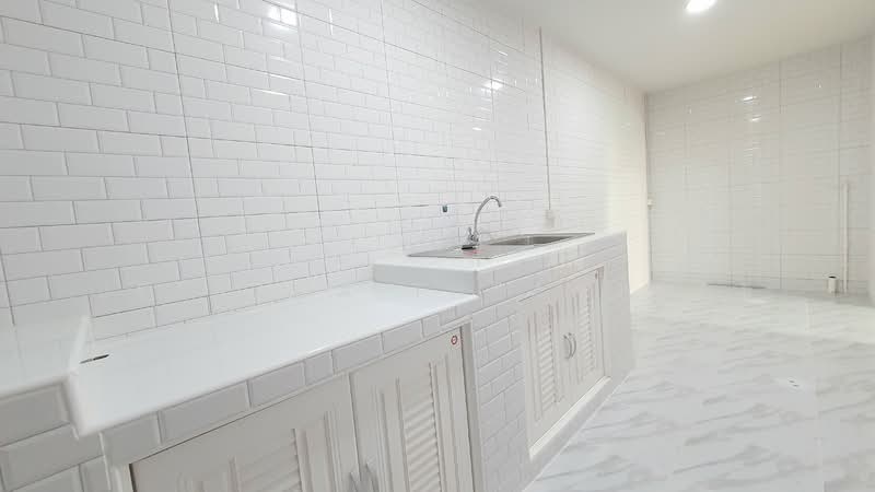 Baan Pruksa 13 Rangsit-Klong 3 : บ้านพฤกษา 13 รังสิต คลอง 3, ปทุมธานี, หมู่บ้านพฤกษา 13, คลองสาม, คลองหลวง, ปทุมธานี, 96 ตร.ม., ทาวน์เฮ้าส์ ขาย, โดย Jetsada Theamphet, 500156357 - DDproperty.com