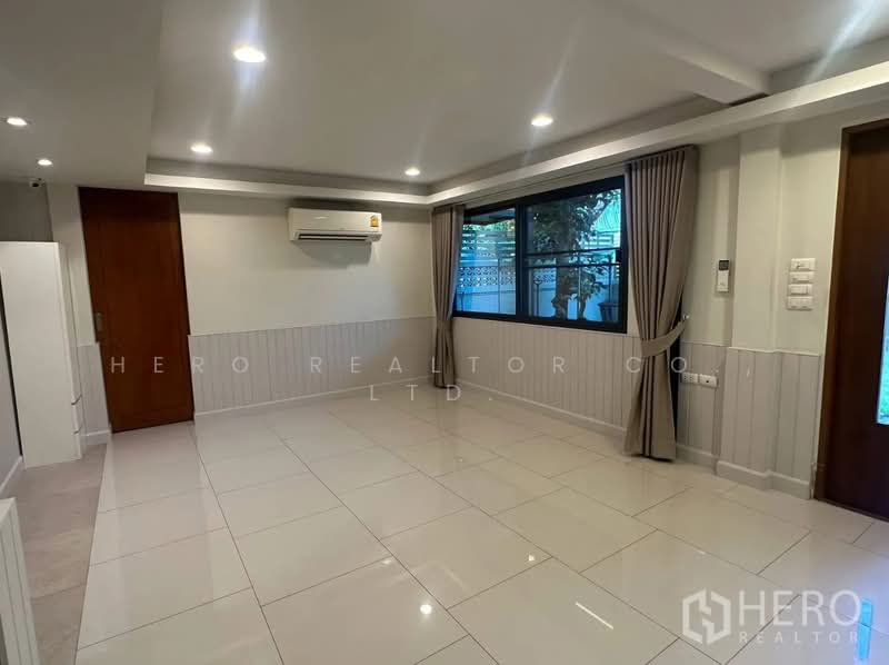 For rent 3 Bedroom Detached House in Watthana, Bangkok hre00237, Bangkok, Khlong Tan Nua, Watthana, Bangkok, 3 Bedrooms, 250 sqm, Single Detached House For Rent, by Hero Realtor Co., Ltd., 500156377 - DDproperty.com