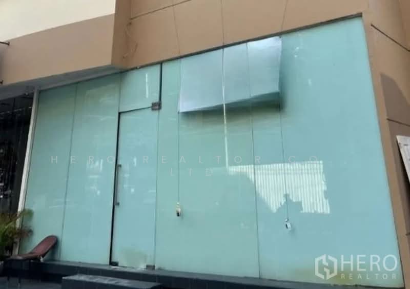 ให้เช่าพื้นที่ร้านค้า 82 ตร.ม. คลองตัน คลองเตย ใกล้ BTS พร้อมพงษ์ สุขุมวิท กรุงเทพฯ bre23571, กรุงเทพ, คลองตัน, คลองเตย, กรุงเทพ, 82 ตร.ม., พื้นที่ขายของ ให้เช่า, โดย Hero Realtor Co., Ltd., 500156406 - DDproperty.com