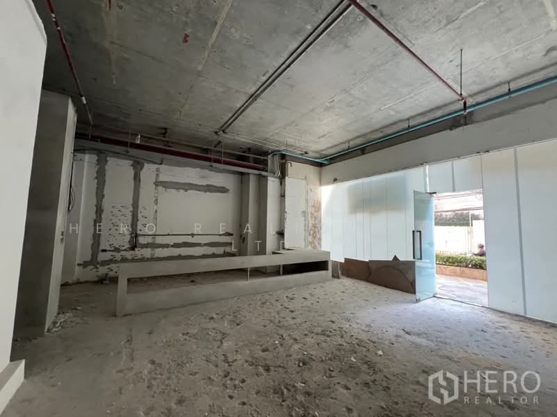 ให้เช่าพื้นที่ร้านค้า 82 ตร.ม. คลองตัน คลองเตย ใกล้ BTS พร้อมพงษ์ สุขุมวิท กรุงเทพฯ bre23571, กรุงเทพ, คลองตัน, คลองเตย, กรุงเทพ, 82 ตร.ม., พื้นที่ขายของ ให้เช่า, โดย Hero Realtor Co., Ltd., 500156406 - DDproperty.com