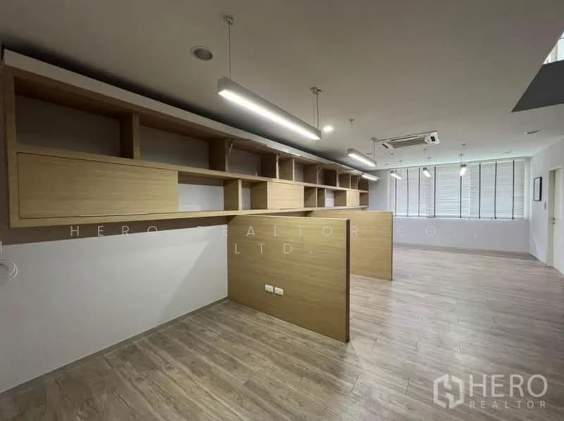 For Rent - For rent Home Office 380sqm in Nawamin, Bueng Kum, Bangkok bre23193, Bangkok