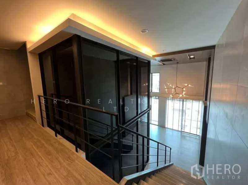 For Rent - For rent Home Office 380sqm in Nawamin, Bueng Kum, Bangkok bre23193, Bangkok