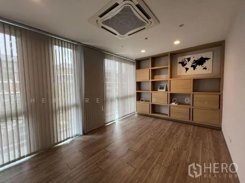 ให้เช่า - ให้เช่าโฮมออฟฟิศ 380 ตร.ม. นวมินทร์ บึงกุ่ม กรุงเทพฯ bre21393, กรุงเทพ