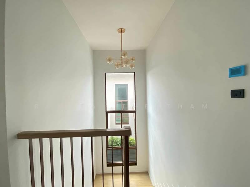 Burasiri Krungthep Kreetha, Bangkok, 95 Soi Pracha Ruam Chai, Hua Mak, Bang Kapi, Bangkok, 4 Bedrooms, 196 sqm, Single Detached House For Rent, by Ramita  Theptham, 500156446 - DDproperty.com