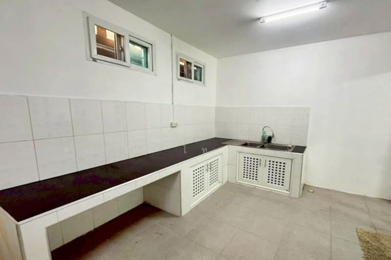 The Trust Townhome Kaset Nawamin-Nuanchan, Bangkok, Nuanchan Road, Nuan Chan, Bueng Kum, Bangkok, 4 Bedrooms, 170 sqm, Townhouse For Sale, by สง่าชัย ไทรทองคำ, 500156447 - DDproperty.com