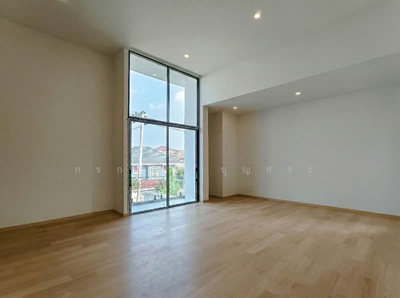 The Master Ekkamai-Ramintra, Bangkok, Soi Ramintra 39, Tha Rang, Bang Khen, Bangkok, 4 Bedrooms, 661 sqm, Single Detached House For Sale, by กรกฤตย์ บุญสระ, 500156448 - DDproperty.com