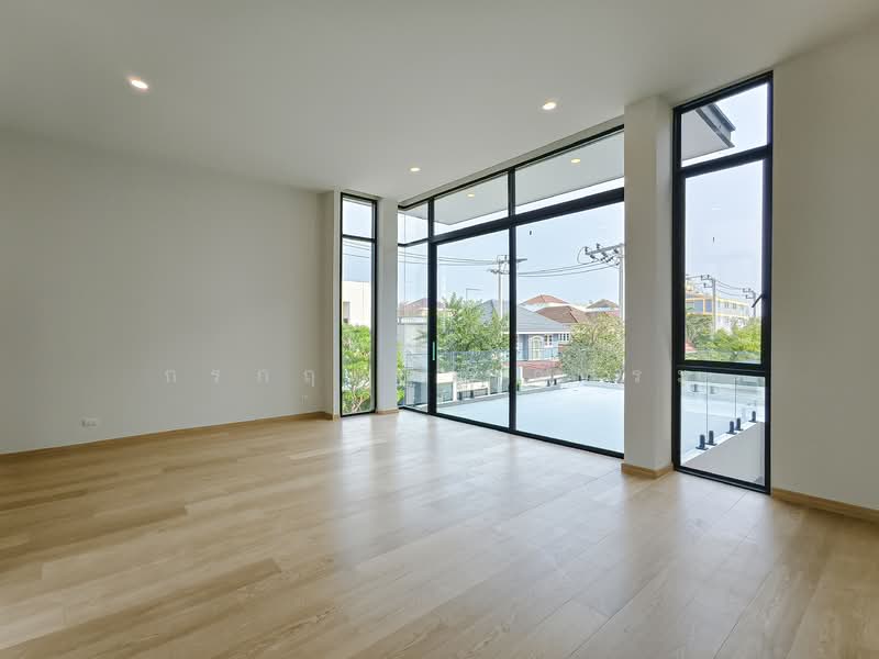 The Master Ekkamai-Ramintra, Bangkok, Soi Ramintra 39, Tha Rang, Bang Khen, Bangkok, 4 Bedrooms, 661 sqm, Single Detached House For Sale, by กรกฤตย์ บุญสระ, 500156448 - DDproperty.com