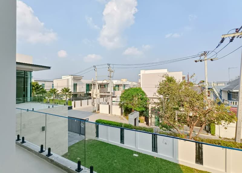 The Master Ekkamai-Ramintra, Bangkok, Soi Ramintra 39, Tha Rang, Bang Khen, Bangkok, 4 Bedrooms, 661 sqm, Single Detached House For Sale, by กรกฤตย์ บุญสระ, 500156448 - DDproperty.com