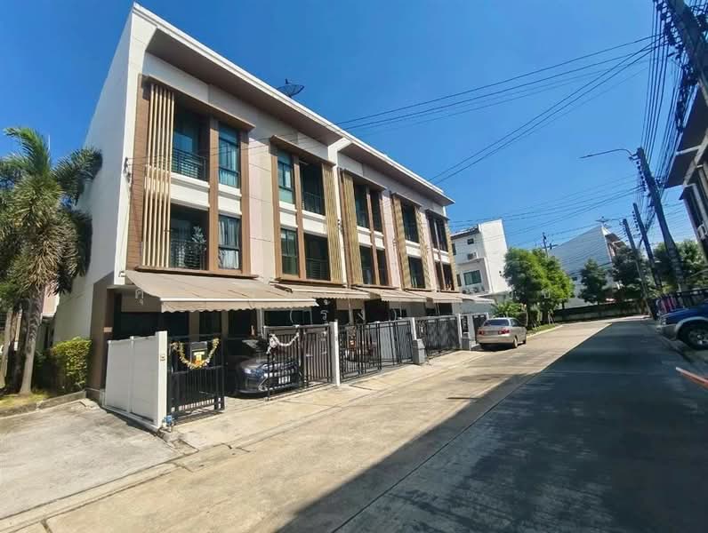 Baan Klang Muang Kalpapruek : บ้านกลางเมือง กัลปพฤกษ์, กรุงเทพ, ถนนศาลธนบุรี, บางหว้า, ภาษีเจริญ, กรุงเทพ, 100 ตร.ม., ทาวน์เฮ้าส์ ขาย, โดย คุณ วารุณี นิราช (รุ้ง), 500156470 - DDproperty.com