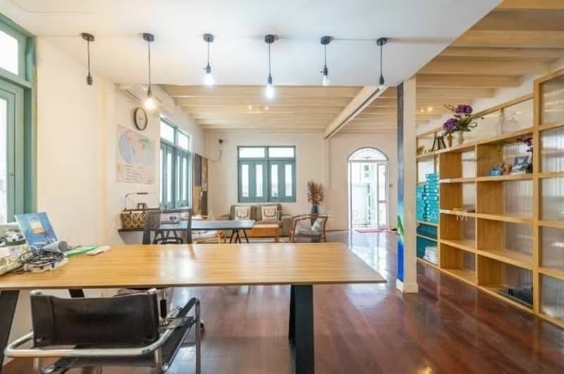 บ้าน 5-ห้องนอน, กรุงเทพ, คลองเตย, คลองเตย, กรุงเทพ, 250 ตร.ม., บ้านเดี่ยว ให้เช่า, โดย Ramita  Theptham, 500156478 - DDproperty.com