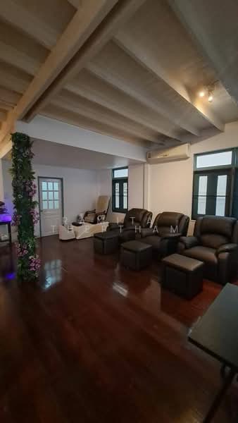 บ้าน 5-ห้องนอน, กรุงเทพ, คลองเตย, คลองเตย, กรุงเทพ, 250 ตร.ม., บ้านเดี่ยว ให้เช่า, โดย Ramita  Theptham, 500156478 - DDproperty.com