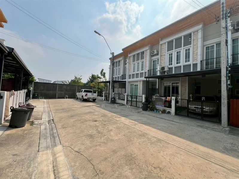 โกลเด้น ทาวน์ รามอินทรา-วงแหวน, Bangkok, Tha Rang, Bang Khen, Bangkok, 4 Bedrooms, 100 sqm, Townhouse For Sale, by คุณ ปิยะพงษ์ อินทโต (ต๊าฟ), 500156499 - DDproperty.com