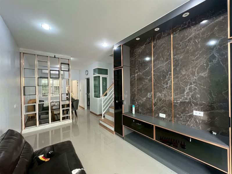 โกลเด้น ทาวน์ รามอินทรา-วงแหวน, Bangkok, Tha Rang, Bang Khen, Bangkok, 4 Bedrooms, 100 sqm, Townhouse For Sale, by คุณ ปิยะพงษ์ อินทโต (ต๊าฟ), 500156499 - DDproperty.com