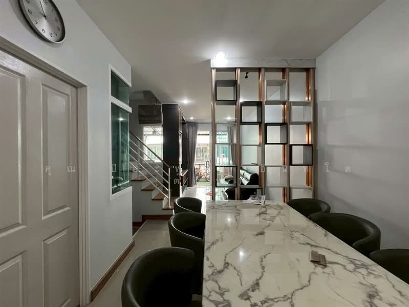 โกลเด้น ทาวน์ รามอินทรา-วงแหวน, Bangkok, Tha Rang, Bang Khen, Bangkok, 4 Bedrooms, 100 sqm, Townhouse For Sale, by คุณ ปิยะพงษ์ อินทโต (ต๊าฟ), 500156499 - DDproperty.com