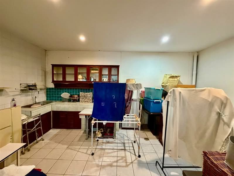 หมู่บ้านปริยานนท์ ( Priyanon Village ) ซอยสาธุประดิษฐ์57, Bangkok, Bang Pong Pang, Yan Nawa, Bangkok, 3 Bedrooms, 130 sqm, Townhouse For Sale, by คุณ วนิดา ศิริสุขชัยวุฒิ (ดา), 500156517 - DDproperty.com