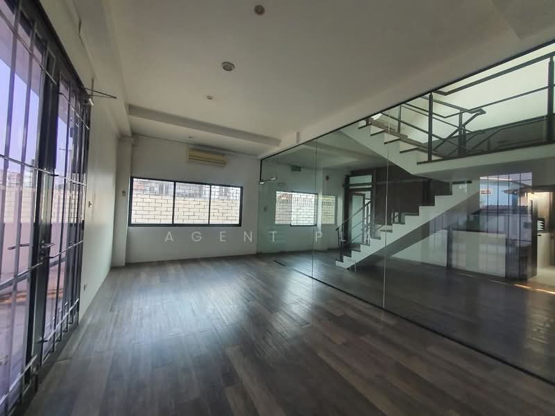 โกดังให้เช่าพร้อมอาคารสำนักงาน ใกล้ BTS ปุณณวิถี (SPSAM138), กรุงเทพ, สุขุมวิท101, บางจาก, พระโขนง, กรุงเทพ, 1,000 ตร.ม., โกดัง-โรงงาน ให้เช่า, โดย Agent Pla, 500156521 - DDproperty.com