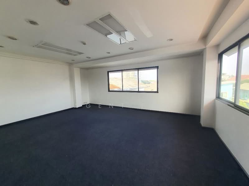 Warehouse for rent with office buildings Near BTS Punnawithi (SPSAM138), Bangkok, สุขุมวิท101, Bang Chak, Phra Khanong, Bangkok, , 1,000 sqm, Warehouse/Factory For Rent, by Agent Pla, 500156521 - DDproperty.com