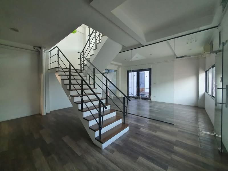 Warehouse for rent with office buildings Near BTS Punnawithi (SPSAM138), Bangkok, สุขุมวิท101, Bang Chak, Phra Khanong, Bangkok, , 1,000 sqm, Warehouse/Factory For Rent, by Agent Pla, 500156521 - DDproperty.com