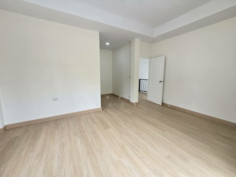 Lanceo Ramintra-Nawamin, Bangkok, Leap Klong Song Road, Bang Chun, Khlong Sam Wa, Bangkok, 5 Bedrooms, 250 sqm, Single Detached House For Sale, by นภัสศรณ์ วงศ์สินไทยกร (นันท์), 500156535 - DDproperty.com