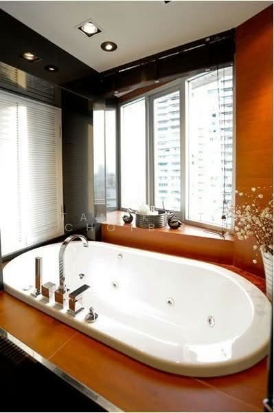 The Master Centrium Asoke-Sukhumvit : เดอะ มาสเตอร์ เซ็นเธรี่ยม อโศก-สุขุมวิท, กรุงเทพ, สุขุมวิท 21, คลองเตยเหนือ, วัฒนา, กรุงเทพ, 166 ตร.ม., คอนโด ให้เช่า, โดย Tanakrit Chotbuddkayan, 500156590 - DDproperty.com