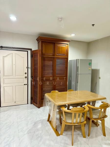 Pathumwan Resort, Bangkok, Phayathai Road, Thanon Phaya Thai, Ratchathewi, Bangkok, 2 Bedrooms, 76 sqm, Condo For Rent, by Keerati Wangrujirakul, 500156602 - DDproperty.com
