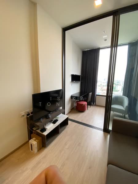 Centric Ratchayothin, Bangkok, 1656 Phahonyothin Rd, Lat Yao, Chatuchak, Bangkok, 1 Bedroom, 35 sqm, Condo For Rent, by Isika Tonkham, 500156621 - DDproperty.com