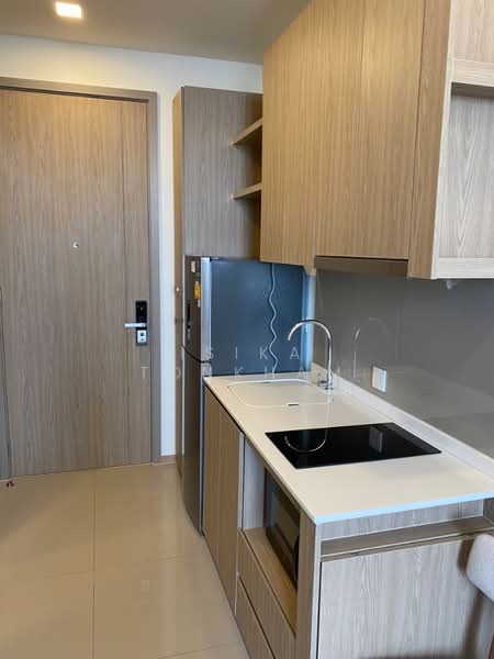 Centric Ratchayothin, Bangkok, 1656 Phahonyothin Rd, Lat Yao, Chatuchak, Bangkok, 1 Bedroom, 35 sqm, Condo For Rent, by Isika Tonkham, 500156621 - DDproperty.com