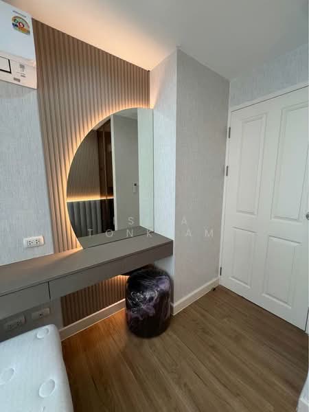 The Kris Ratchada 17, Bangkok, Inthamara 45 Alley, Din Daeng, Din Daeng, Bangkok, 2 Bedrooms, 45 sqm, Condo For Rent, by Isika Tonkham, 500156651 - DDproperty.com