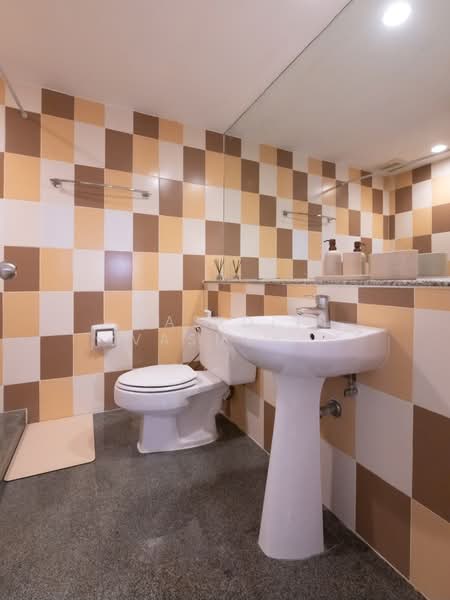 Baan Nonzee, Bangkok, 33 Chan Rd, Chong Nonsi, Yan Nawa, Bangkok, 2 Bedrooms, 80 sqm, Condo For Sale, by Kasidit Vasuvat, 500156663 - DDproperty.com