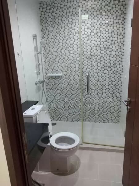 Sukhumvit City Resort, Bangkok, 51 Soi Sukhumvit 11, Khlongtoei Nua, Watthana, Bangkok, 2 Bedrooms, 97 sqm, Condo For Sale, by Phitchaporn Buamag, 500156664 - DDproperty.com