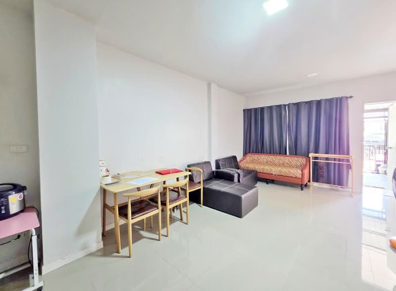 โนวา ลาดกระบัง-สุวินทวงศ์, Bangkok, Khok Faed, Nong Chok, Bangkok, 2 Bedrooms, 100 sqm, Townhouse For Sale, by The Best Property ฝน, 500156689 - DDproperty.com