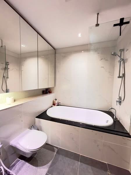 The Lakes, Bangkok, 123 Ratchadaphisek Road, Khlong Toei, Khlong Toei, Bangkok, 2 Bedrooms, 150 sqm, Condo For Rent, by Isika Tonkham, 500156696 - DDproperty.com