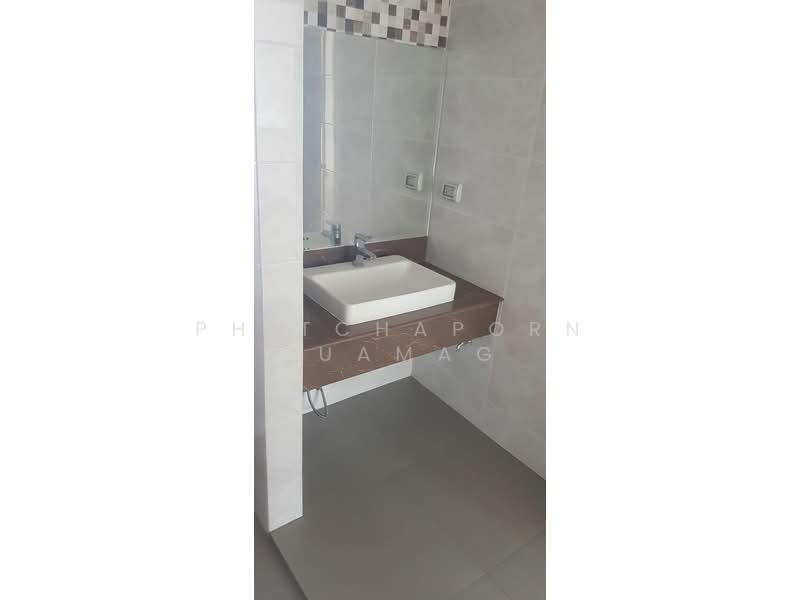 The Master @BTS Udomsuk, Bangkok, Soi Sukhumvit 103, Bang Na, Bang Na, Bangkok, 3 Bedrooms, 266 sqm, Townhouse For Rent, by Phitchaporn Buamag, 500156697 - DDproperty.com