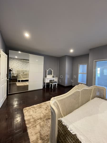 ให้เช่าอาคารพาณิชย์ 3 ชั้น กรุงเทพกรีฑา ซอย 7, Bangkok, Hua Mak, Bang Kapi, Bangkok, , 180 sqm, Shophouse For Rent, by Jatuporn Amonsin, 500156699 - DDproperty.com