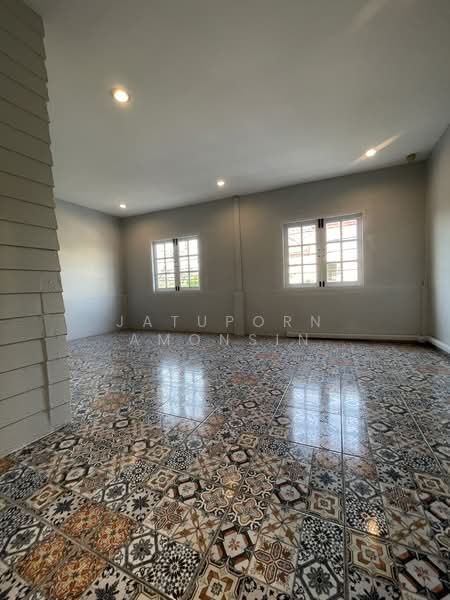 ให้เช่าอาคารพาณิชย์ 3 ชั้น กรุงเทพกรีฑา ซอย 7, Bangkok, Hua Mak, Bang Kapi, Bangkok, , 180 sqm, Shophouse For Rent, by Jatuporn Amonsin, 500156699 - DDproperty.com