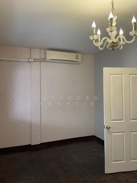 ให้เช่าอาคารพาณิชย์ 3 ชั้น กรุงเทพกรีฑา ซอย 7, Bangkok, Hua Mak, Bang Kapi, Bangkok, , 180 sqm, Shophouse For Rent, by Jatuporn Amonsin, 500156699 - DDproperty.com