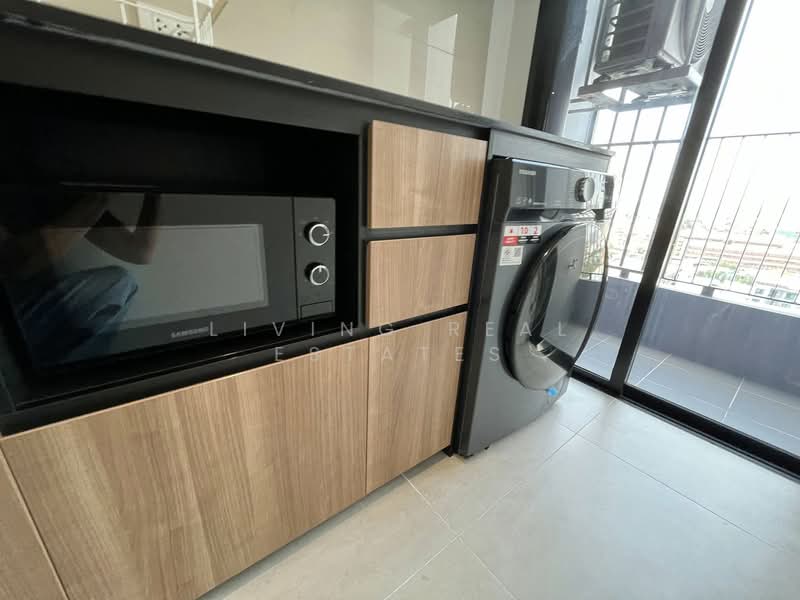 The Livin Phetkasem, Bangkok, 689 Petchkasem Road, Bang Wa, Phasi Charoen, Bangkok, 1 Bedroom, 28 sqm, Condo For Rent, by Living Real Estates, 500156705 - DDproperty.com