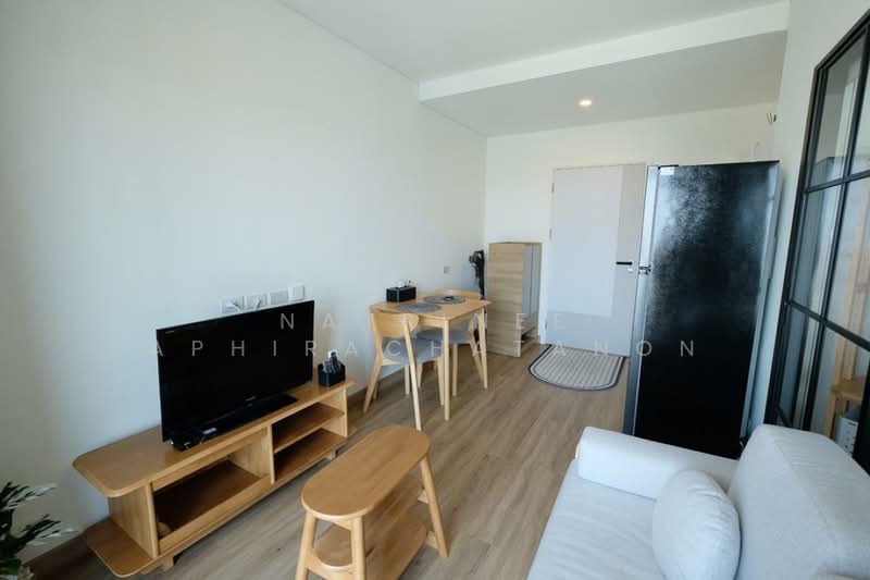 Lumpini Place Ratchada-Sathu, Bangkok, 501 3 Sathu Pradit 27 Alley, Chong Nonsi, Yan Nawa, Bangkok, 1 Bedroom, 28 sqm, Condo For Rent, by Natrinee Aphirachatanon, 500156721 - DDproperty.com