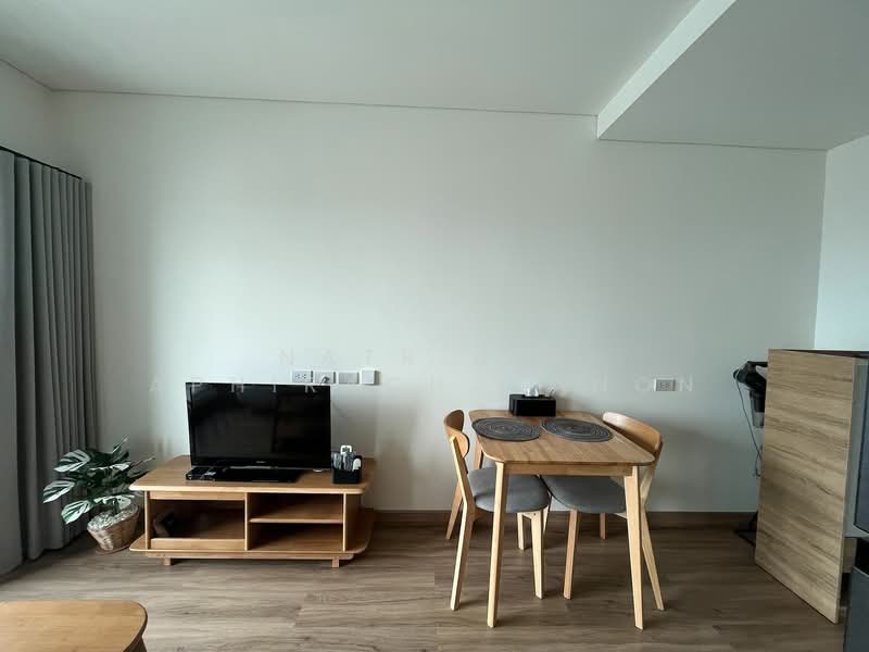 Lumpini Place Ratchada-Sathu, Bangkok, 501 3 Sathu Pradit 27 Alley, Chong Nonsi, Yan Nawa, Bangkok, 1 Bedroom, 28 sqm, Condo For Rent, by Natrinee Aphirachatanon, 500156721 - DDproperty.com